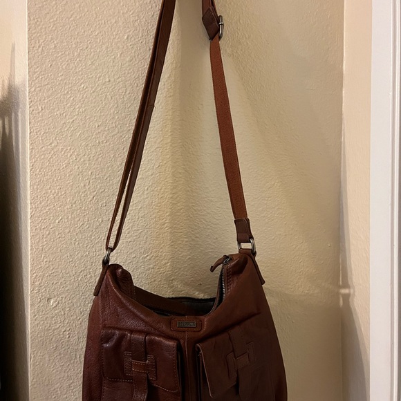 Spikes & Sparrow Leather Crossbody Bag - Picture 4 of 13